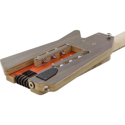 TRAVELER GUITAR Ultra-Light EDGE Bittersweet Orange ＆ Molten Lava (MLT) トラベルギター ●ボディに使用しているPionite (パイオナイト) は表面に耐久性の高いラミネートを施したプライウッドで、通常のギターの塗装よりも表面の耐久性がありながら内部は木材ですので、ギターらしい音響特性も保たれています