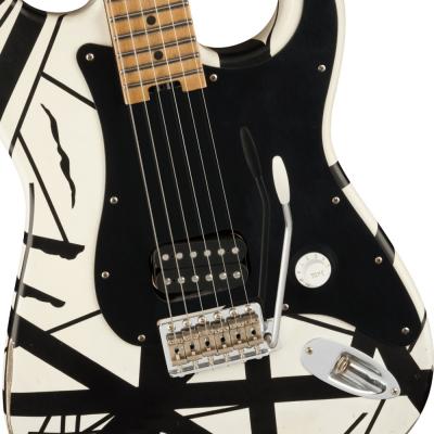 EVH Striped Series ’78 Eruption White with Black Stripes Relic エレキギター ボディアップ画像