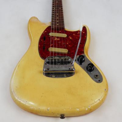 Fender Mustang White 1965年製 エレキギター 【中古】 ボディエンドからトップ、ブリッジ
