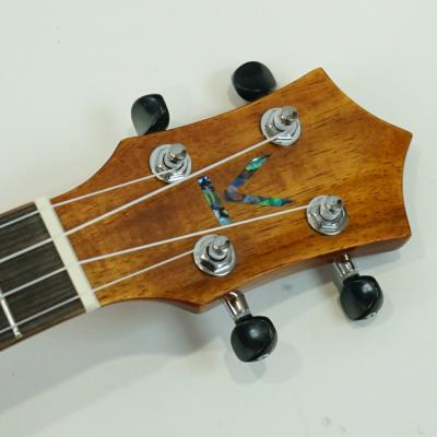 KUMU UKULELE CG55A コンサートウクレレ ハイグロス仕様 専用ギグバッグ付属 ヘッド画像
