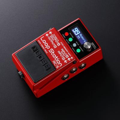 BOSS(ボス) RC-5 Loop Station(ループステーション) ルーパー エフェクター 斜め・全体像・右側面には2つのインプット端子と外部コントローラー用の端子を配置