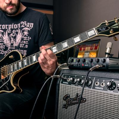 IK Multimedia AXE I/O Solo + AmpliTube 5 + TONEX バンドル オーディオインターフェイス 使用画像