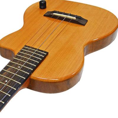 PONO TE-C DELUX Tenor Cedar Top エレクトリックテナーウクレレ アップの画像