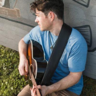 LEVY’S DM1PD BLK ギターストラップ レヴィース ギター着画像