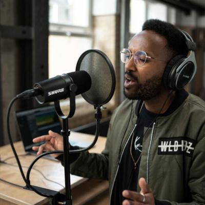 SHURE MV7X-J ポッドキャスト用ダイナミックマイク XLR専用接続モデル 使用例