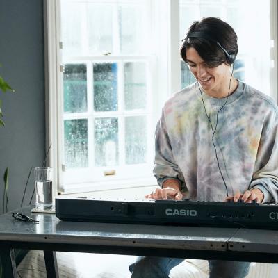 CASIO CT-S500 Casiotone 61鍵盤 電子キーボード 使用イメージ画像