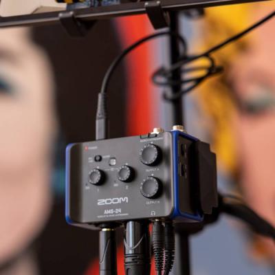 ZOOM AMS-24 2イン/4アウト オーディオインターフェイス 使用イメージ画像