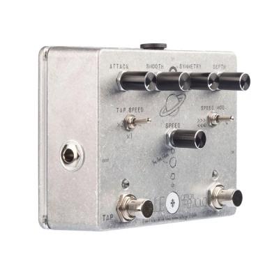 DOPHIX Galileo Optical Tremolo トレモロ ギターエフェクター 左斜めアングル画像