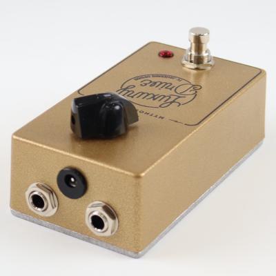 Mythos Pedals ミソスペダルズ Luxury Drive ブースター ギターエフェクター 上側側面画像