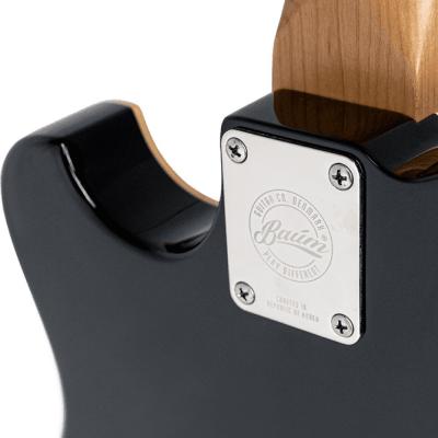 Baum Guitars バウムギターズ Leaper Tone with Tremolo Pure Black エレキギター ネックジョイント画像