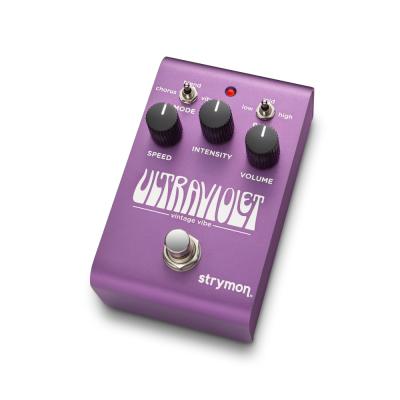 strymon ストライモン UltraViolet コーラス ビブラート ギターエフェクター 斜めアングル画像