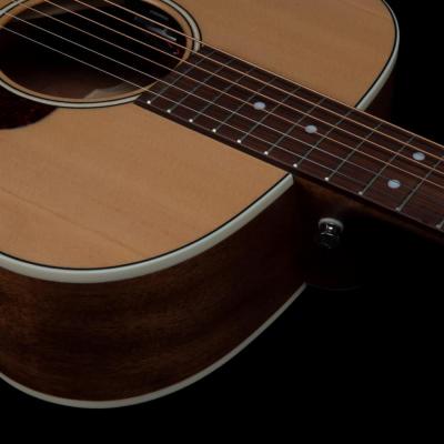 Art&Lutherie アートアンドルシアー Legacy Natural EQ エレクトリックアコースティックギター ネックジョイント、ストラップピン