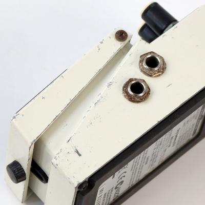 【中古】 ノイズサプレッサー エフェクター BOSS NS-2 Noise Suppressor ギターエフェクター 打痕、塗装剥がれ、金属パーツの錆があり