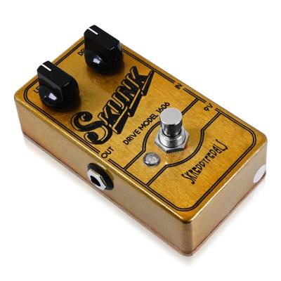 Skreddy Pedals スクレディペダルズ Skunk オーバードライブ ギターエフェクター 斜めアングル画像