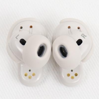 【中古】 イヤホン BOSE QUIET COMFORT ULTRA EARBUDS WHITE ノイズキャンセリングイヤホン イマーシブオーディオ 本体正面