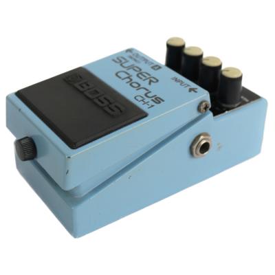 【中古】スーパーコーラス エフェクター BOSS CH-1 Super Chorus ギターエフェクター コーラス 本体画像 斜め 