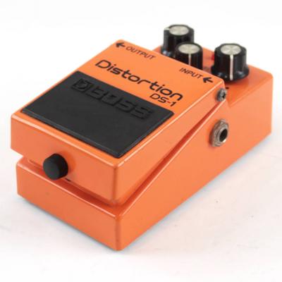 【中古】ディストーション エフェクター BOSS DS-1 Distortion ギターエフェクター input側サイド