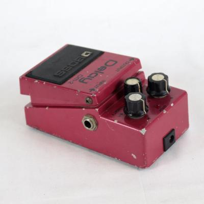 【中古】 アナログディレイ エフェクター BOSS DM-2 Delay 前期モデル ギターエフェクター 本体画像 斜め 