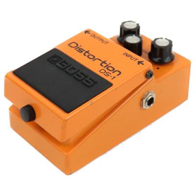 【中古】ディストーション エフェクター BOSS DS-1 Distortion ギターエフェクター 本体画像 斜め 1