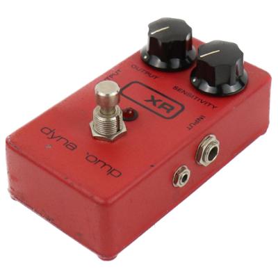 【中古】コンプレッサー エフェクター MXR DYNA COMP 1988年製 ダイナコンプ ギターエフェクター 本体画像 斜め 2