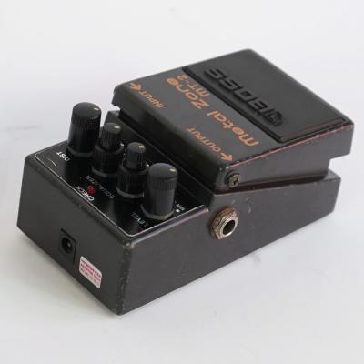 【中古】メタルゾーン エフェクター BOSS MT-2 Metal Zone ボス ギターエフェクター 側面画像