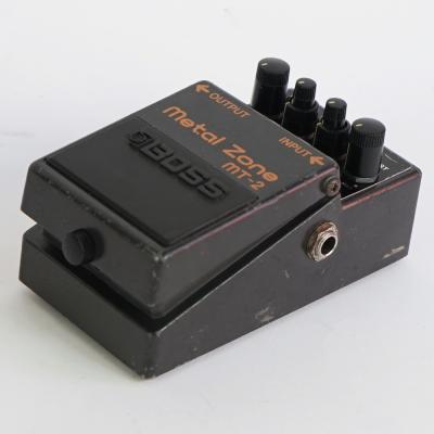 【中古】メタルゾーン エフェクター BOSS MT-2 Metal Zone ボス ギターエフェクター 側面画像