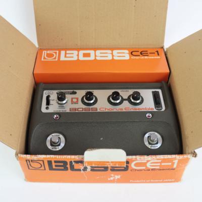 【中古】 BOSS CE-1 Chorus Ensemble コーラス ビブラート ギターエフェクター 元箱、本体