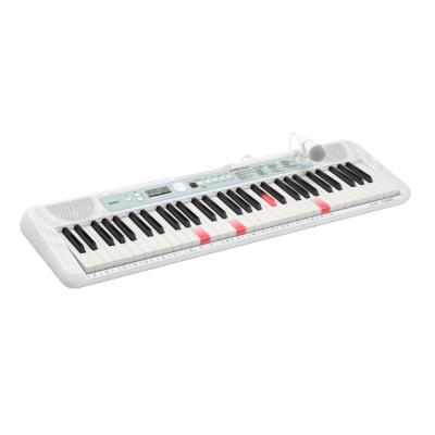 CASIO カシオ Casiotone LK-335 61鍵盤 光ナビゲーション カシオトーン キーボード 斜めアングル画像