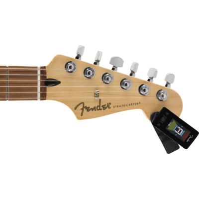 Fender Original Tuner Black クリップチューナー ヘッドに取り付けた状態