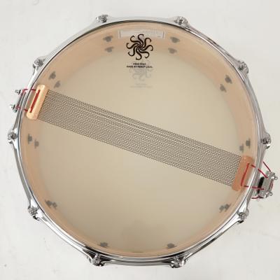 【アウトレット】 スネア SAKAE OSAKA HERITAGE SD1455MA/M-PW Maple Snare Mighty Halo ソフトケース付き Pearl White スネアサイド画像