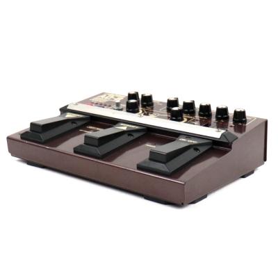 【中古】アコースティックギタープリアンプ BOSS AD-8 ボス アコギ用エフェクター プリアンプ ダイレクトボックス DI 右サイド