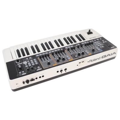 【中古】 ROLAND GAIA SH-01 シンセサイザー 本体画像 斜め 1