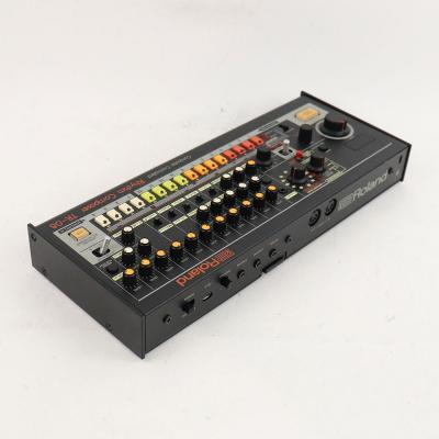 【中古】 ROLAND TR-08 Boutique Rhythm Composer 808を再現したブティークシリーズ リズムマシン 全体