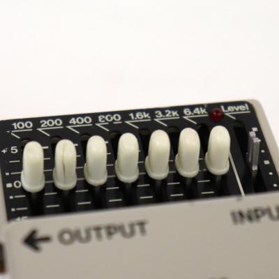 【中古】イコライザー エフェクター BOSS GE-7 Equalizer Made in Japan ギターエフェクター LEVELノブのツマミが欠品