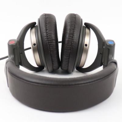 【中古】 ヘッドホン ソニー SONY MDR-Z900 モニターヘッドホン 密閉型 ヘッドバンド側