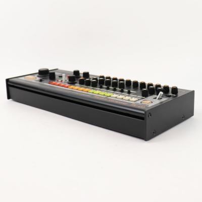 【中古】 ROLAND TR-08 Boutique Rhythm Composer 808を再現したブティークシリーズ リズムマシン 全体