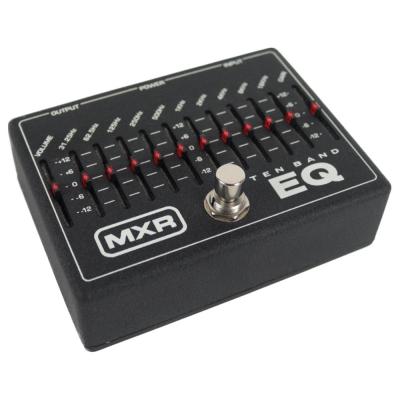 【中古】 MXR グラフィックイコライザー エフェクター M108 10 Band Graphic EQ ギターエフェクター 本体画像 斜め 1