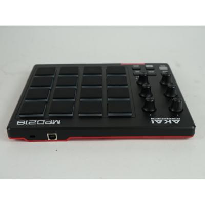 【中古】 USB/MIDIパッドコントローラー AKAI Professional MPD218 USB/MIDIパッドコントローラー 背面