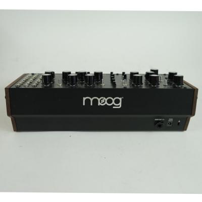 【中古】 MOOG DFAM Drummer From Another Mother セミモジュラーパーカッションシンセサイザー 背面