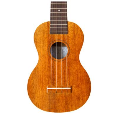 Famous FS-5G ソプラノウクレレ ボディ正面