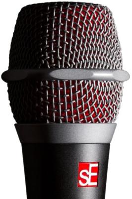 金属製の筐体、スティールメッシュグリル