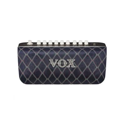 50W出力、3インチ×2ステレオ・スピーカー。