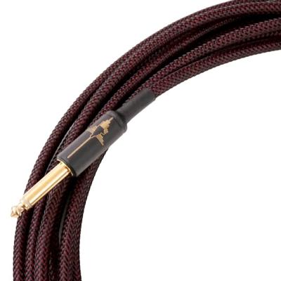 HiFC CABLE SSは、ケーブルの外装に糸編組が巻かれたモデル。