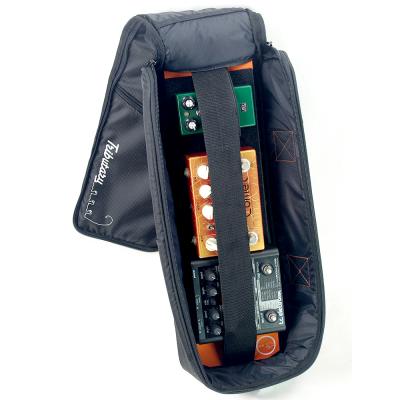 機器とペダルボードとをマジックテープで固定するだけ!