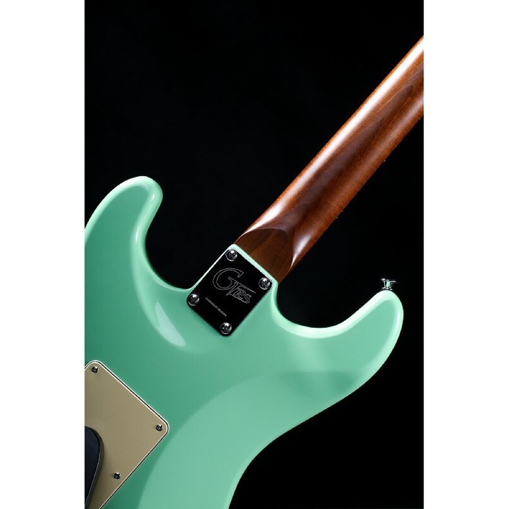 Mooer GTRS S800 Green エレキギター