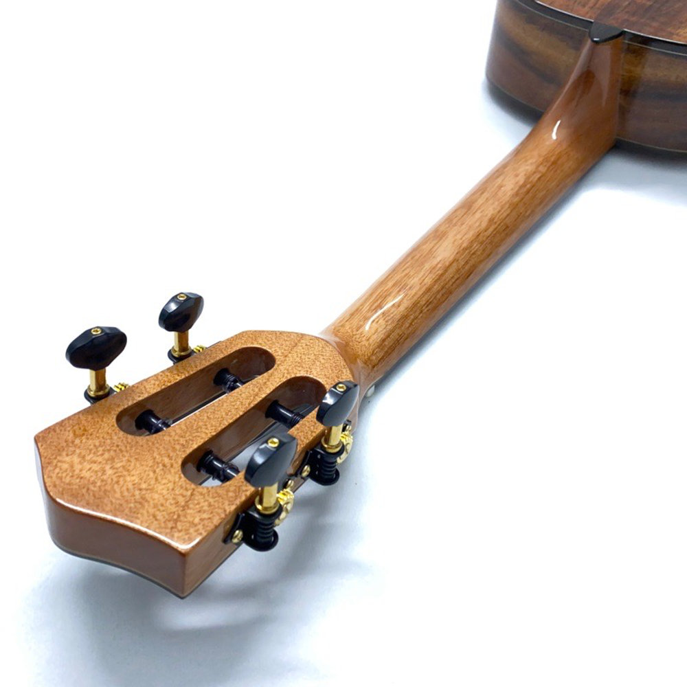 Kai Ukulele KT-5000R/EQ テナーウクレレ ソフトケース付き ピックアップ搭載 エレクトリックウクレレ ヘッド裏画像