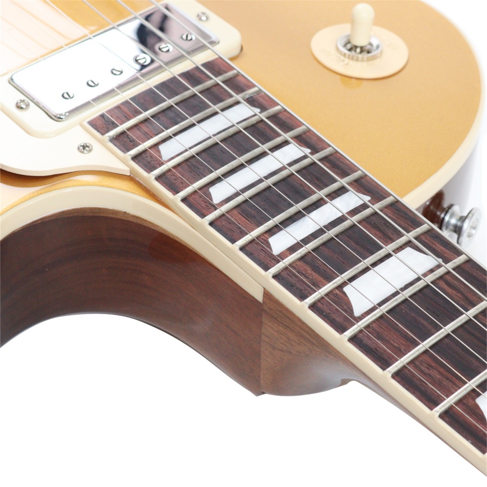 ギブソン Gibson Les Paul 70s Deluxe Gold Top エレキギター アングル画像