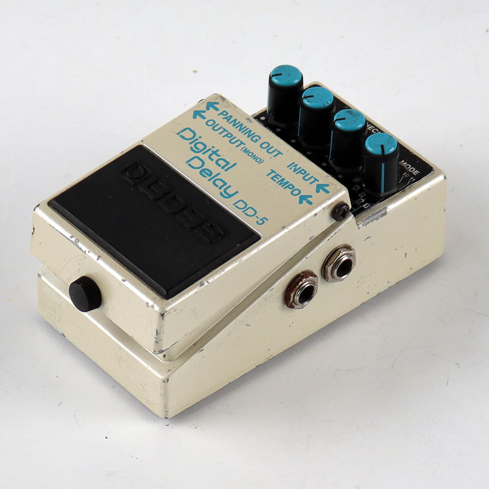 【中古】 デジタルディレイ エフェクター BOSS DD-5 Digtal Delay ギターエフェクター ディレイ 全体像