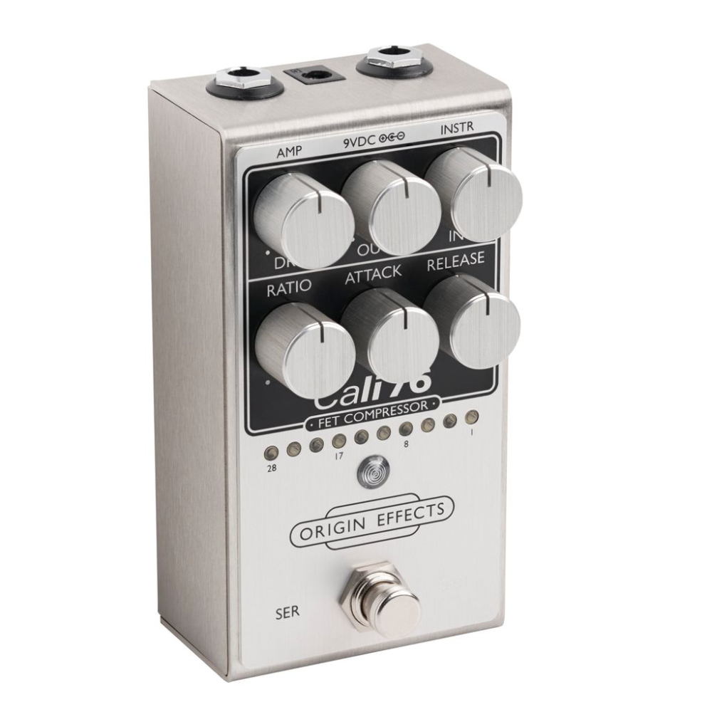 ORIGIN EFFECTS Cali76 FET Compressor コンプレッサー エフェクター 別アングル