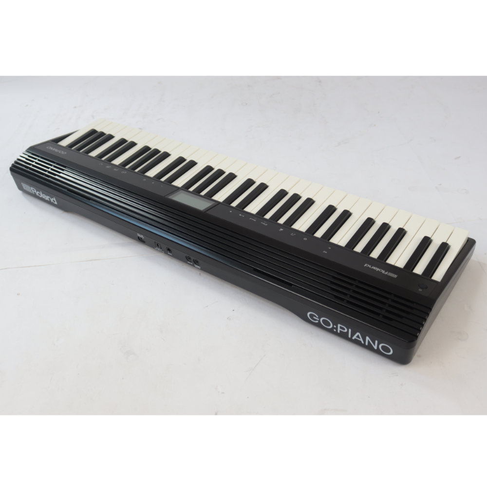 【中古】 電子ピアノ ローランド ROLAND GO-61P GO:PIANO Entry Keyboard Piano エントリーキーボード ピアノ 全体